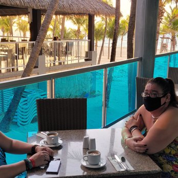 Hotel Riu Yucatan - Outdoor dining at La Margarita - Hotels Near Me - Playacar, ROO