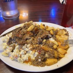 Filling Station Pub & Grill - Trash plate