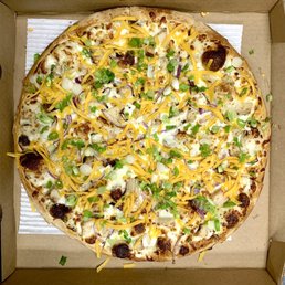 Tuscan Garlic Chicken Pizzas