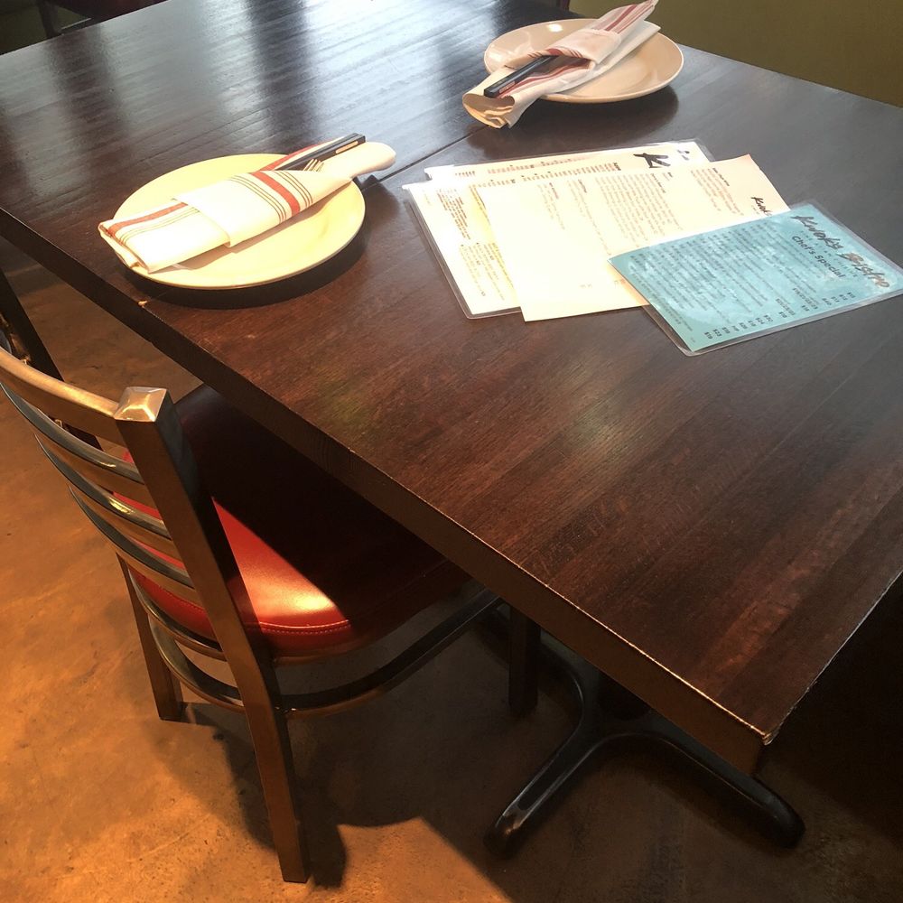 Kwok's Bistro - Clean and modern dining with cloth napkins. - Chinese Near Me - Reno, Nevada Kwok's Bistro - Clean and modern dining with cloth napkins. - Chinese Near Me - Reno, Nevada