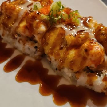 Mon Roll House - Loberster roll - Japanese Near Me - Santa Monica, California Mon Roll House - Loberster roll - Japanese Near Me - Santa Monica, California