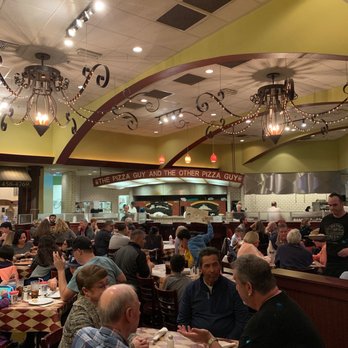 Metro Pizza - Dining Room - Pizza Near Me - Henderson, Nevada Metro Pizza - Dining Room - Pizza Near Me - Henderson, Nevada
