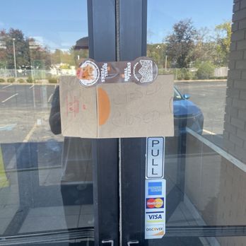 Burger King - Closed sign - Burgers Near Me - Stoughton, Massachusetts