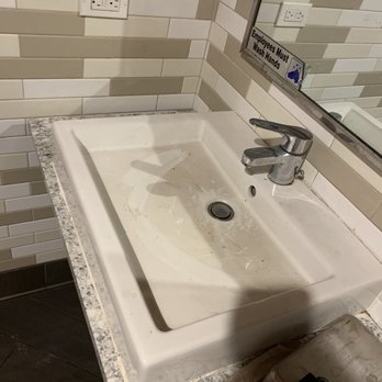 QDOBA Mexican Eats - The sink needs a good cleaning. - Mexican Near Me - Lake Stevens, Washington