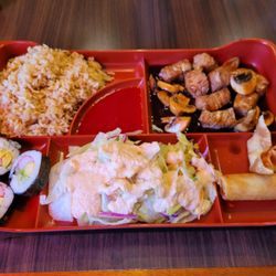 Shogun Japanese Grill & Sushi Bar - Beef teriyaki bento box