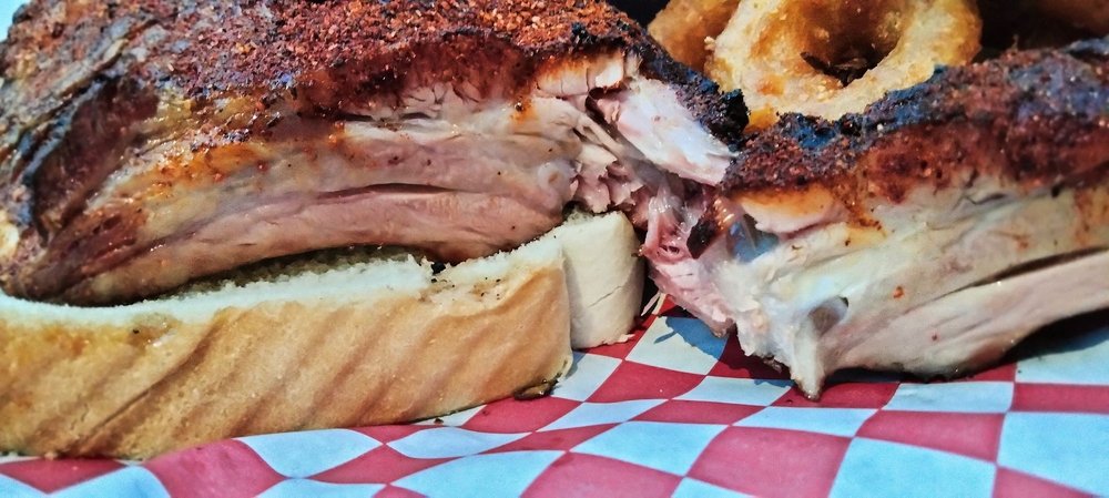 Social spots from Neumeier's Rib Room