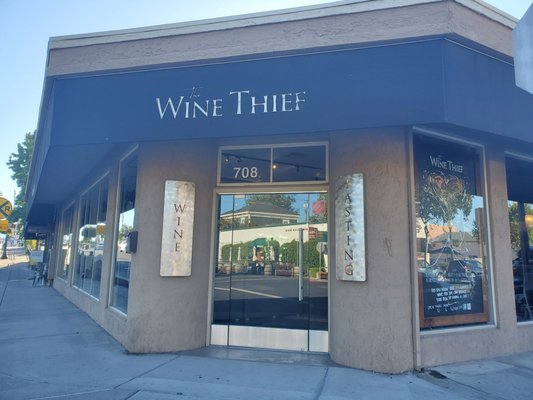 The Wine Thief by null