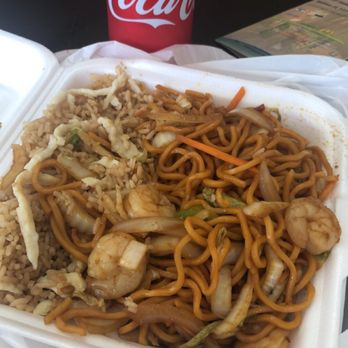 Asian Kitchen - Shrimp Lo Mein - Asian Fusion Near Me - Valrico, Florida