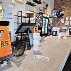 Gus's World Famous Fried Chicken - Ahwatukee - Counter