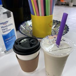 Lavender coffee with Boba and Milk tea- oolong-jelly with no ice Lavender coffee with Boba and Milk tea- oolong-jelly with no ice