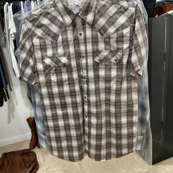 His Waters Cleaning Service - 4 button ups with light starch - Dry Cleaning Near Me - Bakersfield, California His Waters Cleaning Service - 4 button ups with light starch - Dry Cleaning Near Me - Bakersfield, California