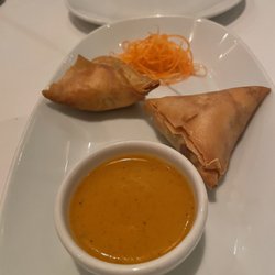 Thali - Chicken samosas