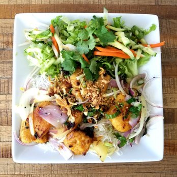 Oxtail Pho & Banh Mi - Grill basa fish fillet - Vietnamese Near Me - Toronto, Ontario
