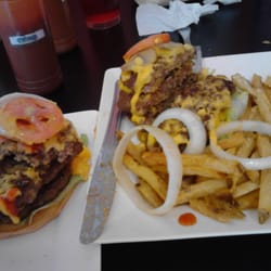Xander's Diner - Yummy !!! And besides happy tummy !!!