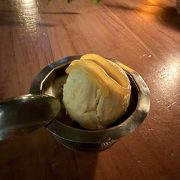 Mango ice cream