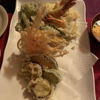 Niki's Tokyo Inn - Sushi Bars Near Me - San Antonio, Texas