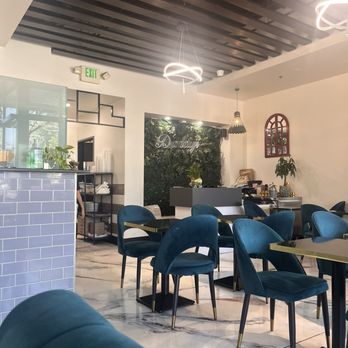 Daddy Ji Finest Indian Cuisine - Decor - Indian Near Me - Claremont, California
