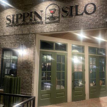 Sippin Silo - Entrance - Wine Bars Near Me - Southaven, Mississippi