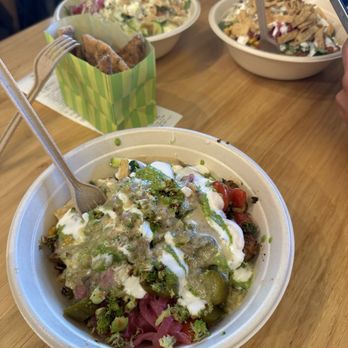 CAVA - Mediterranean Near Me - Pasadena, California