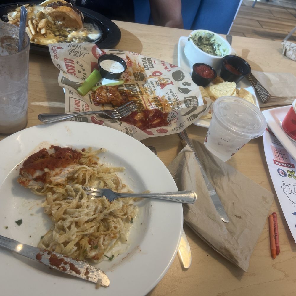 Applebee's Grill + Bar - NEW Chicken Parmesan Fettuccine - Sports Bars Near Me - Red Bluff, California