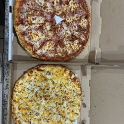 Sahara Pizza - Black Diamond - Large Sausage, pepperoni and ham pizza and Colossal Colossal Garlic Cheesy Bread!