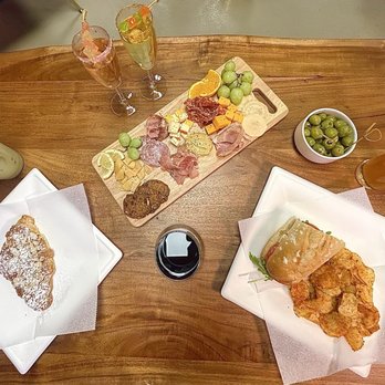 Velvet Vine Wine - Wine Bars Near Me - Las Vegas, Nevada
