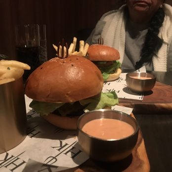 Gordon Ramsay Hell's Kitchen - Juicy burgers - Steakhouses Near Me - Stateline, Nevada Gordon Ramsay Hell's Kitchen - Juicy burgers - Steakhouses Near Me - Stateline, Nevada