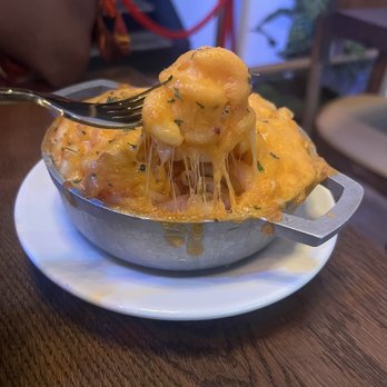 La'Mode BK - Macaroni and cheese - Asian Fusion Near Me - Brooklyn, New York
