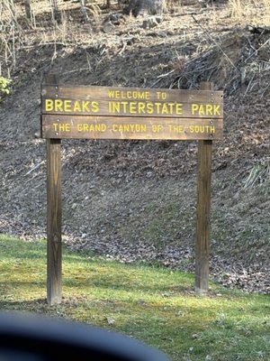 Breaks Interstate Park by null