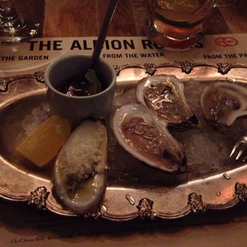 The Albion Rooms - Fresh pickle point oysters from PEI - Gastropubs Near Me - Ottawa, Ontario The Albion Rooms - Fresh pickle point oysters from PEI - Gastropubs Near Me - Ottawa, Ontario