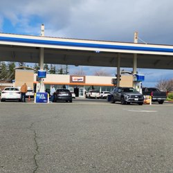 ampm - Gas station and snacks