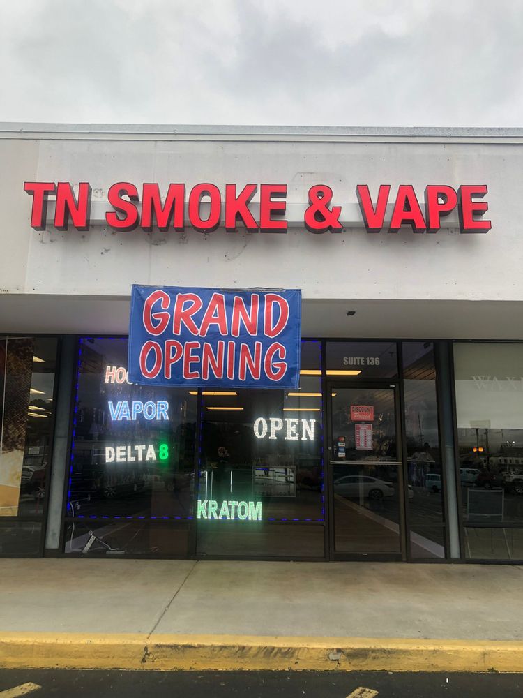 TN SMOKE & VAPE Updated August 2024 6901 Lee Hwy, Chattanooga