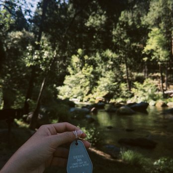 Sierra Inn - Loved the vintage little key chain - Hotels Near Me - Kyburz, California