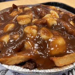 Billy K's - West Island - Regular sized fringle poutine.