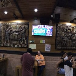 La Cervecería - Espectacular a la Gallegaaaaaa. Boquerones increíbles,el pulpo increíble... TOTALmente recomendado