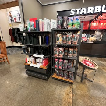 Starbucks - Coffee & Tea Near Me - Everett, Washington