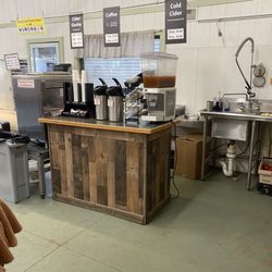 Heidi's Farmstand & Bakery - Coffee bar