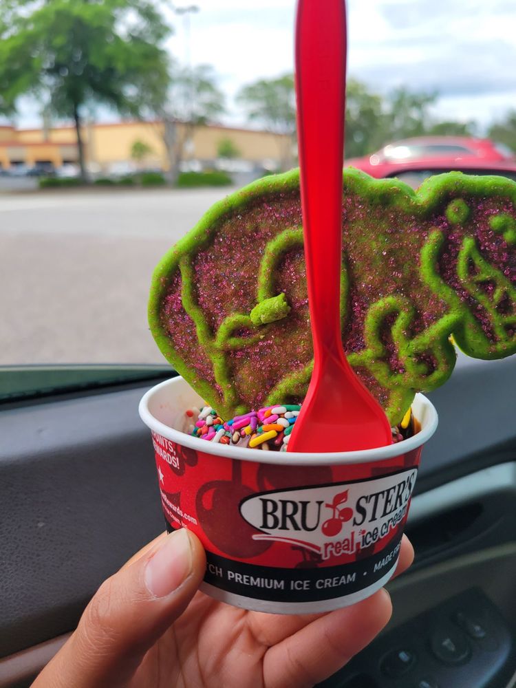 BRUSTER’S REAL ICE CREAM Updated September 2024 59 Photos & 40 Reviews 1115 Agerton Ln
