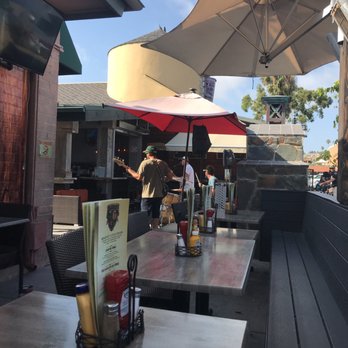Hennessey's Tavern - Pubs Near Me - Dana Point, California