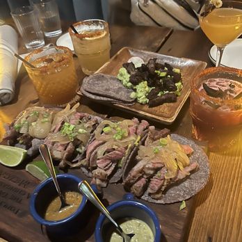 Sabina Mezcaleria - Tacos de short rib and beef chicharron - Cocktail Bars Near Me - Boston, Massachusetts