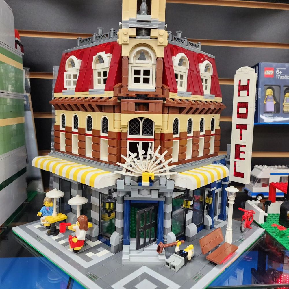 BRICKS AND MINIFIGS LOMITA Updated October 2024 25 Photos & 17