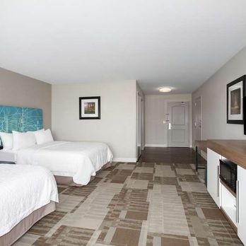 Hampton Inn Bellevue - Guest room - Hotels Near Me - Bellevue, Nebraska