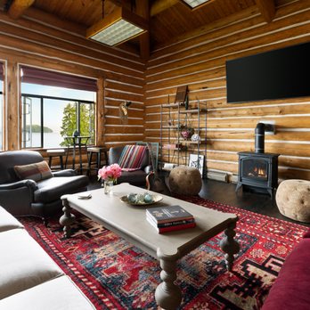 Salmon Falls Resort - The Discovery Room at Salmon Falls - Resorts Near Me - Ketchikan, Alaska Salmon Falls Resort - The Discovery Room at Salmon Falls - Resorts Near Me - Ketchikan, Alaska