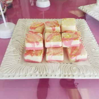 Pretty One Cake - Bakeries Near Me - Corpus Christi, Texas