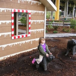 The Children's Garden at Linky Stone Park - Three little bears and the Gingerbread house at Children's Garden
