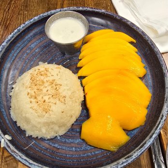 Le Thai - Mango & Sweet Sticky Rice - Thai Near Me - Las Vegas, Nevada