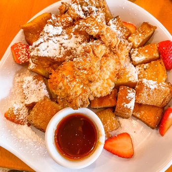 Ruby Slipper Uptown - Sweet Heat Chicken & French Toast Bites - Cafes Near Me - New Orleans, Louisiana