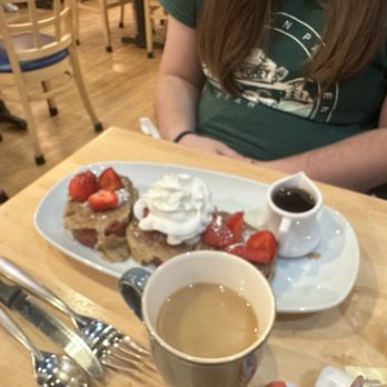 Yolk - City Way - Red Velvet French Toast with strawberries - Coffee & Tea Near Me - Indianapolis, Indiana Yolk - City Way - Red Velvet French Toast with strawberries - Coffee & Tea Near Me - Indianapolis, Indiana