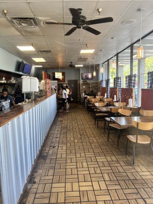 1911 Biscuits & Burgers by null