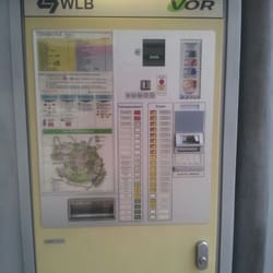 Badner Bahn - SCS - Ticket machine.